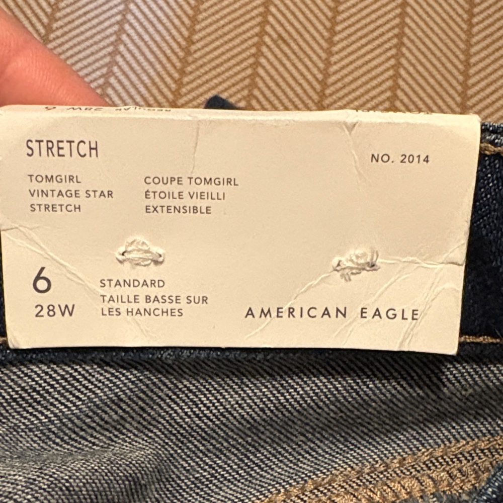 American Eagle Outfitters Dark Blue Distressed Jeans - Picture 5 of 6